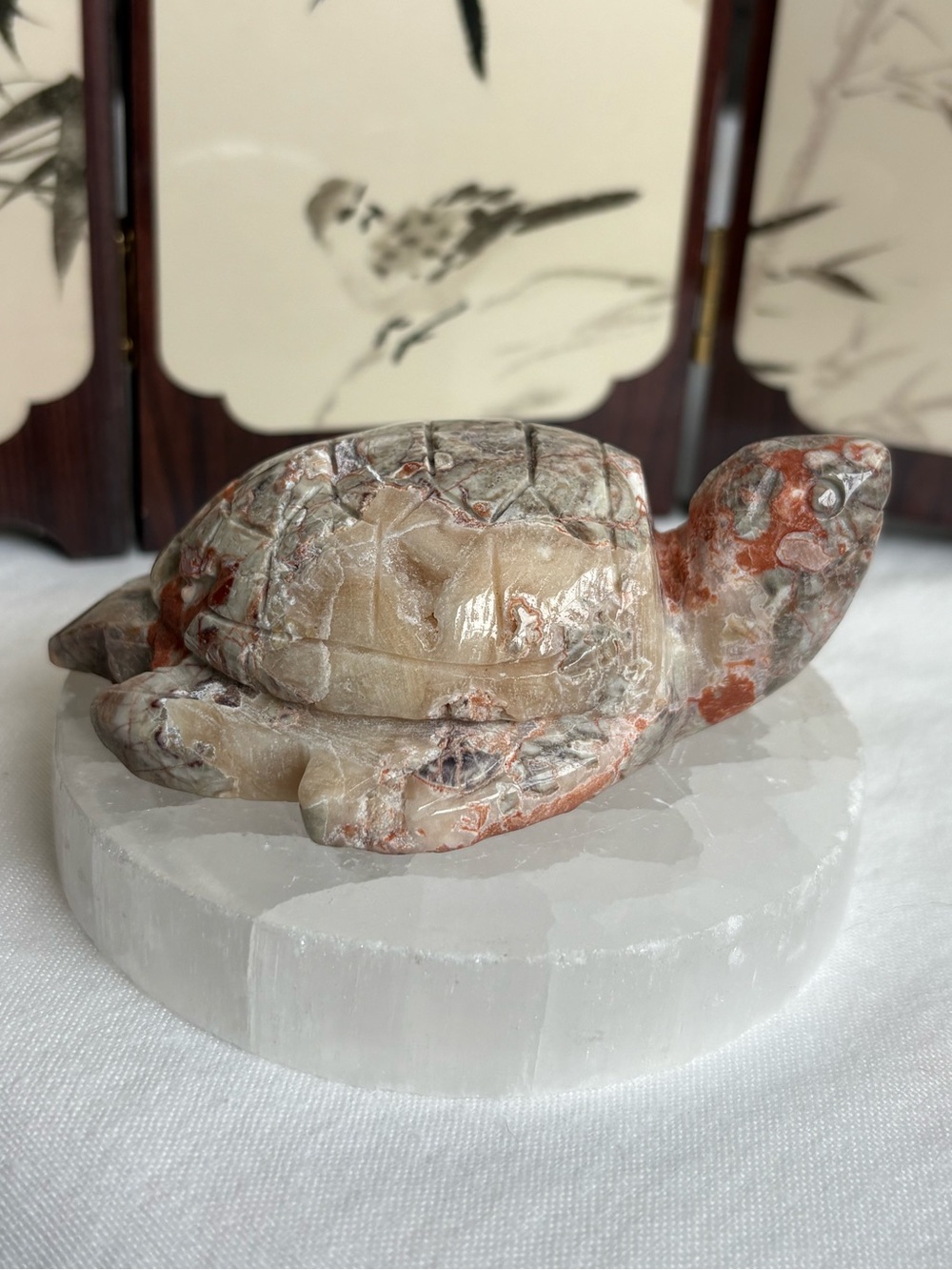 Money agate crystal turtle carving